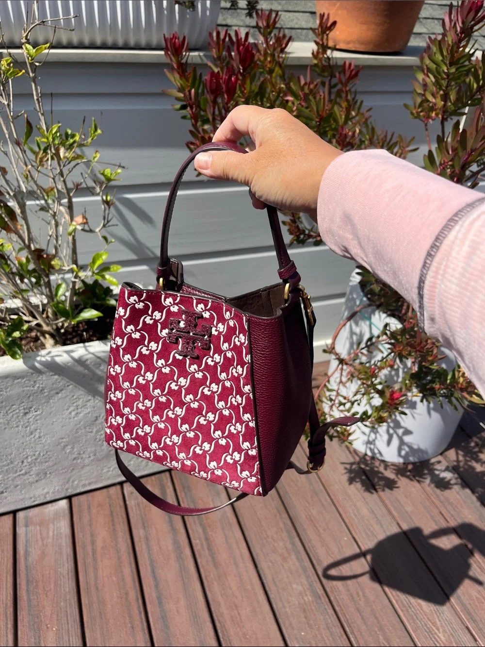 Brand new Tory Burch Burgundy and White Monogram Jacquard Bucket Crossbody